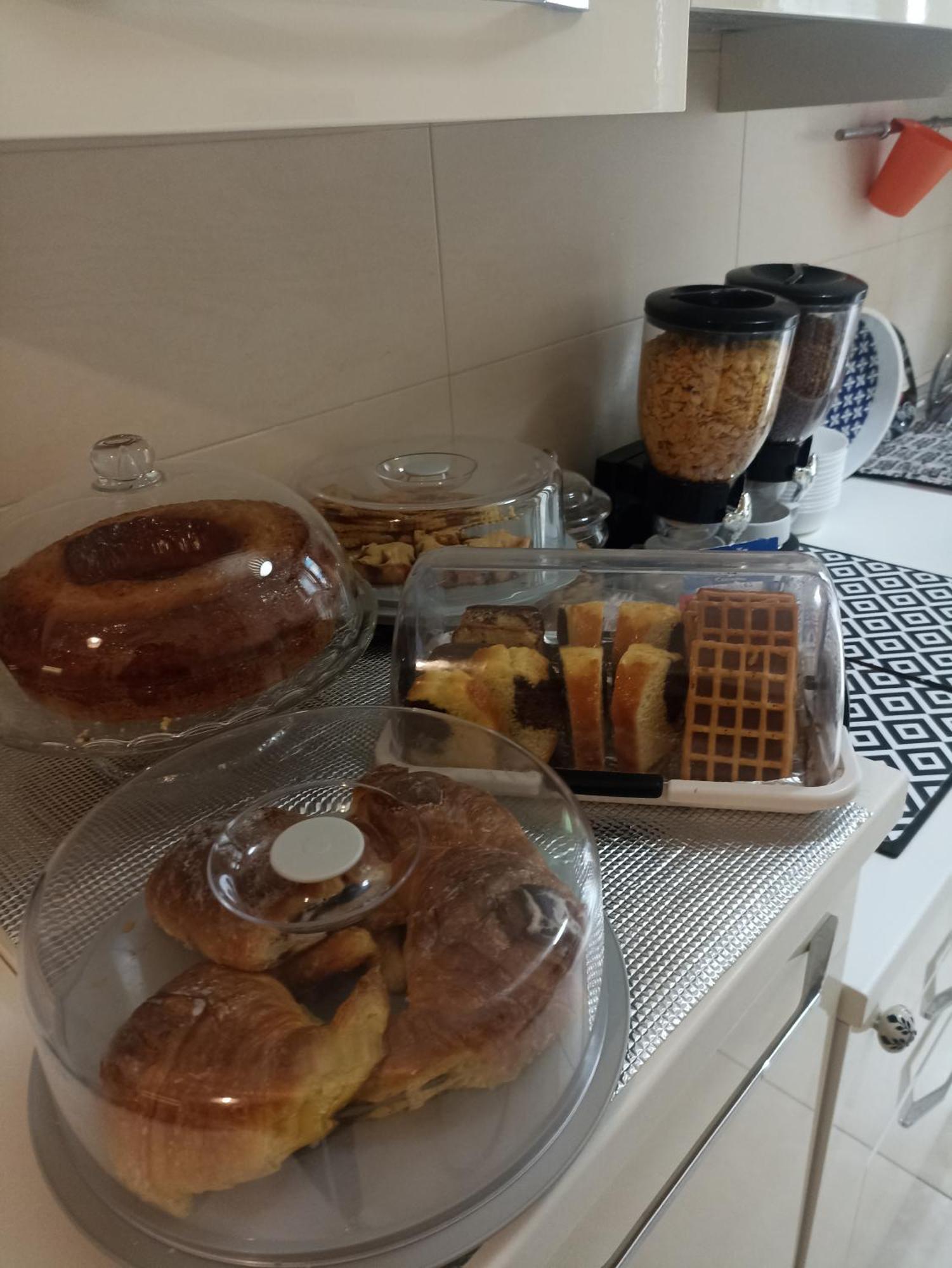 Bed and breakfast Coffee And The *